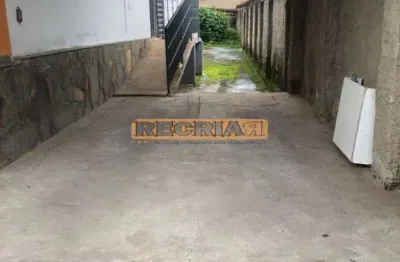 Casa com 3 quartos à venda na Rua Maria Quitéria, 19, Primeiro de Maio, Belo Horizonte, 200 m2 por R$ 600.000