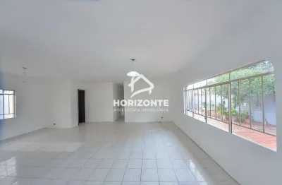 Casa com 4 quartos à venda na Rua Doutor Alfredo Vieira Barcelos, 340, Uberaba, Curitiba por R$ 690.000