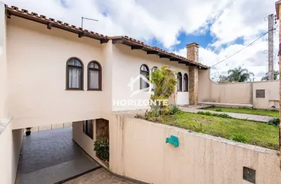 Casa com 3 quartos à venda na Rua Moyses de Oliveira, 180, Guabirotuba, Curitiba por R$ 990.000