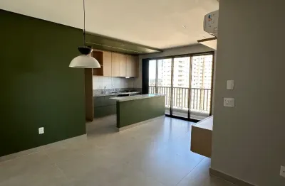 Alugo 2 suítes no Bueno, t8 muito bem localizado, prédio novo