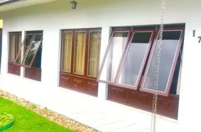 Casa com 4 quartos à venda no Glória, Joinville 
