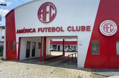 Sala comercial para alugar no América, Joinville 