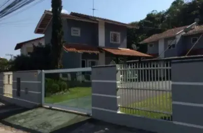 Casa com 3 quartos à venda no Nova Brasília, Joinville 