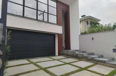 Casa com 3 quartos à venda no América, Joinville 