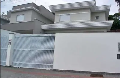 Casa com 4 quartos à venda no Glória, Joinville 