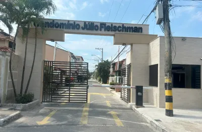 Casa ampla condomínio júlio fleischman - estrada iaraquã