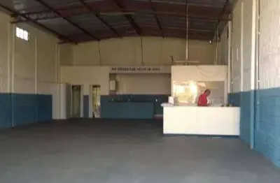 Galpão para alugar, 216 m² por r$ 5.000,00/mês - loteamento guilherme borges - uberaba/mg