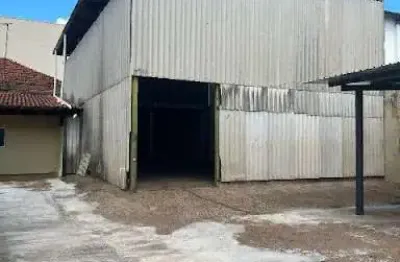 Galpão para alugar, 780 m² por r$ 5.000,00/mês - são benedito - uberaba/mg