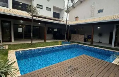 Casa com 3 dormitórios à venda, 351 m² por R$ 1.500.000,00 - Jardim do Lago - Uberaba/MG
