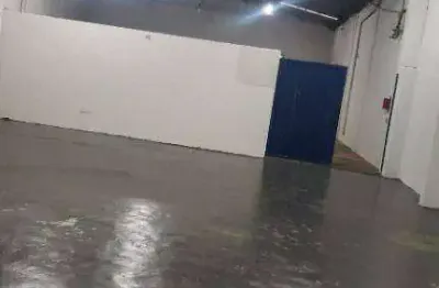 Galpão para alugar, 420 m² por R$ 6.500,00/mês - Parque das Américas - Uberaba/MG