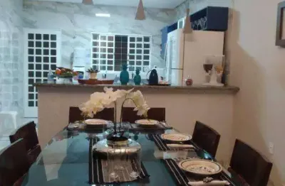 Casa com 3 suítes à venda por R$ 600.000 - Parque São Geraldo - Uberaba/MG
