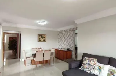 Apartamento com 3 dormitórios à venda, 140 m² por R$ 720.000,00 - Fabrício - Uberaba/MG
