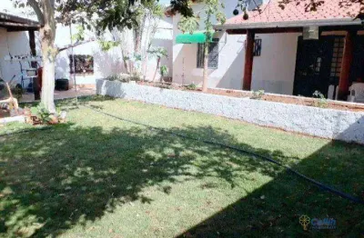 Casa com 4 dormitórios para alugar, 305 m² por R$ 10.000,00/mês - Santa Maria - Uberaba/MG