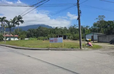 Terreno de 1.156,21m² – plano e bem localizado no centro de garuva