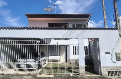 Casa com 3 quartos à venda na Vila Rica, Volta Redonda 
