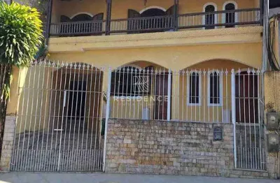 Casa com 4 quartos à venda no Retiro, Volta Redonda 