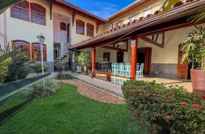 Casa com 4 quartos à venda no Jardim Amália, Volta Redonda 