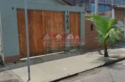 Casa térrea- centro de caraguatatuba/sp- com 03 amplos dormitórios