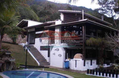 Casa na praia de guaecá - portal do carmo - são sebastião