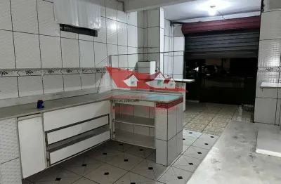 Ponto com intensa atividade comercial em via urbana de grande importância!