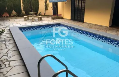 Casa térrea 262m² com 3 quartos sendo 1 suíte, com armários e ares condicionados, no jardim santa luzia e próximo da faculdade usp;