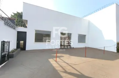 Salão/ loja térreo no boulevard com 193m² de área construída em um terreno de 300m², entre as avenidas independência e nove de julho, sendo 01 salão com vitrine na fachada