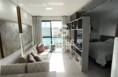 Apartamento studio mobiliado tipo flat 35m² com 1 quarto suíte, com armário e ar condicionado, ao lado do parque raya;