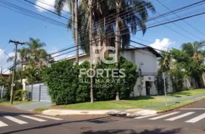 Sobrado de esquina, 4 quartos, 2 suítes, 598,71 m² de construção no jardim canadá.