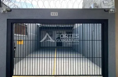 Imóvel comercial com 400 m² de área construída no bairro do centro.