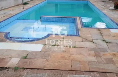 Casa no bairro da ribeirania, com 2 quartos de 215 m² de área construída!