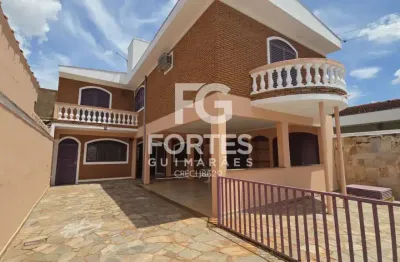 Casa sobrado 237m² com piscina, 3 quartos suítes sendo 1 máster, armários, 1 com ar condicionado e 3 sacadas privativas, no sumarezinho, ao lado do posto de saúde da cuíaba, entre as ruas adalberto pa