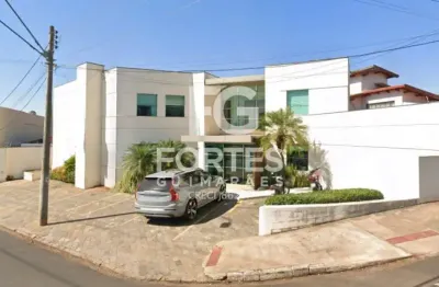 Imóvel Comercial com 10 Salas de 401m² de área construída no Bairro Jardim América!