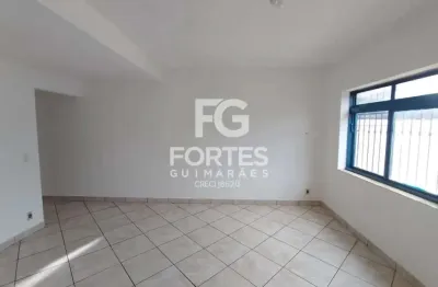 Excelente localização e fácil acesso pela Avenida Treze de Maio, próximo a UPA, restaurante, supermercado, escola e comercio local.