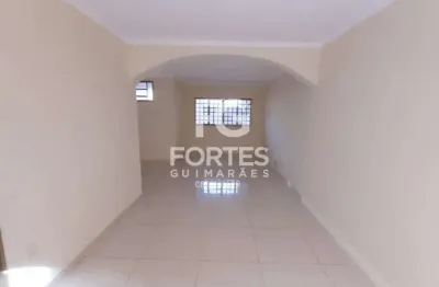 Casa com três quartos com 123 m² de área construída no Bairro Vila Monte Alegre!