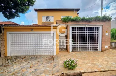 Casa Sobrado 289m² com 3 quartos sendo 1 suíte, armários e ventiladores de teto, entre os supermercados Tonin, Paulistão e padaria San Rafael, próximo do Ribeirão Shopping;