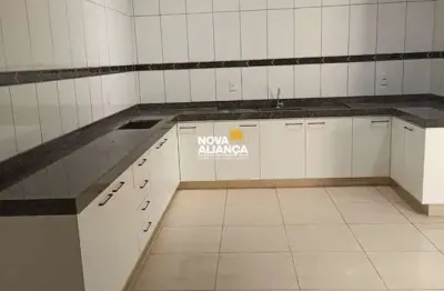 Casa em condomínio fechado com 3 quartos à venda no Recreio dos Bandeirantes, Uberaba 