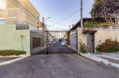 Casa em condomínio com 3 dormitórios, 1 suíte, ático espaçoso, vaga coberta para 1 carro, boqueirão curitiba, pr