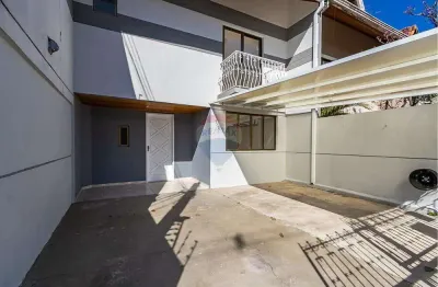 Locação - sobrado– 3 quartos –2 vagas – ático- 120m² - capão da imbuia