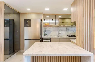 Apartamento agua verde 3 quartos, 1 suíte, sacada  com churrasqueira