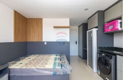 Estúdio no Cabral, novo e mobiliado: Moderno e Aconchegante!