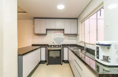 Casa com 2 quartos à venda na Rua Guilherme Nunes Nogueira, 124, Cajuru, Curitiba