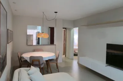 Aluga-se apartamento na praia do flamengo ,a poucos metro da praia..