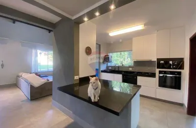 Aluga-se casa com 3 dormitórios, 1 suíte e piscina no condomínio villaggio capriccio - louveira