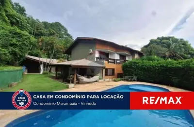 Casa de condomínio com 4 quartos e 4 banheiros para alugar, 445 m² por r$ 8.500/mês