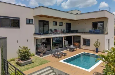 Casa a venda exclusiva com 4 suítes no campo de toscana, vinhedo | sauna e vista única para montanhas | próxima ao clube