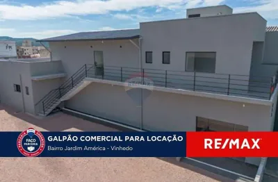 Salão comercial com estacionamento para locação em Vinhedo