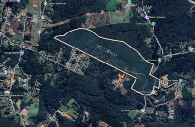Cachoeira privativa e potencial hídrico: 370.261 m² para quem enxerga além do comum – a 12 km do centro de curitiba