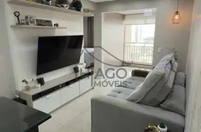 Apartamento à venda na Mooca, de 50m2, 2 dormitórios, com sacada, 1 vaga de garagem e fácil acesso