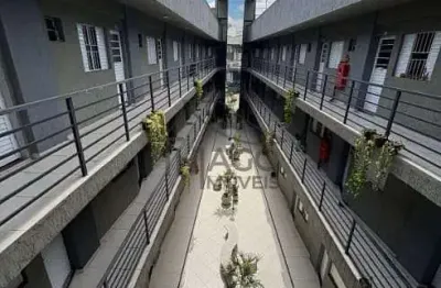 Excelente Studio de 25 m², com 1 dormitório, com fácil acesso a Estação Tatuapé, UNICID e Spani Ata