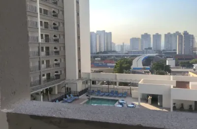 Apartamento com varanda gourmet , integrada com a sacada e churrasqueira de carvão natural